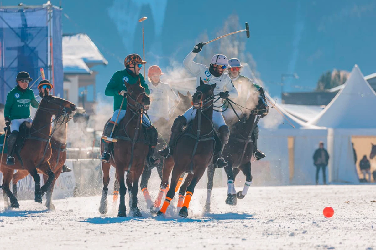 [[Qarda qələbə alovu:]] “Land of Fire”dən möhtəşəm start