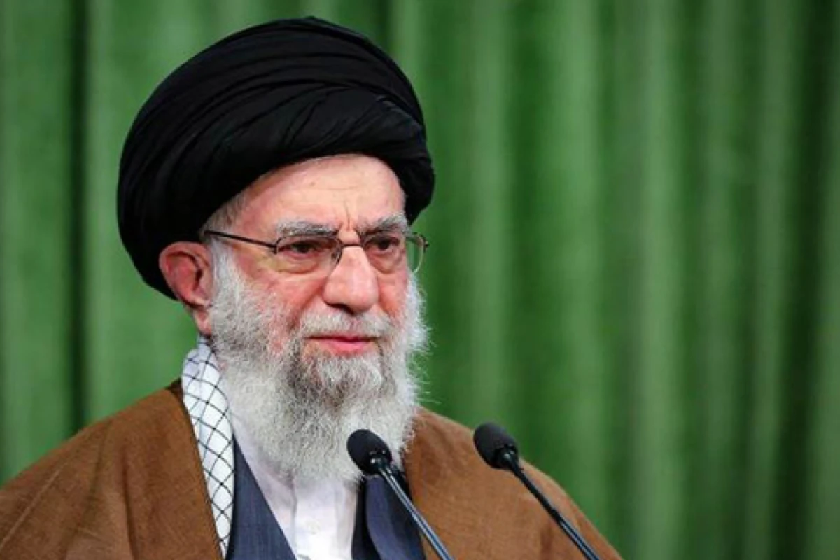 [[Xamenei:]] “Xalqın dolanışığı çətindir”