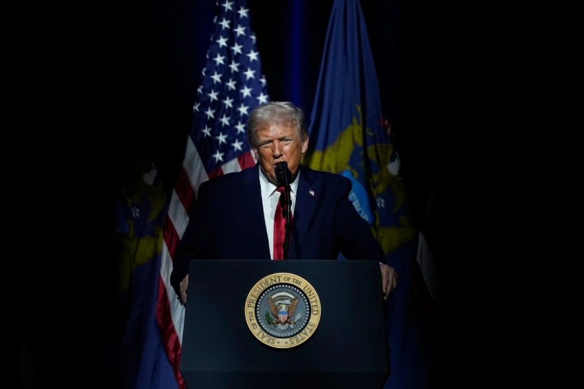 Tramp Davosda qlobal biznes liderləri ilə [[görüşəcək]]