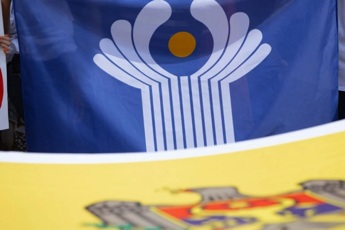 [[Moldova]] MDB-dən çıxır