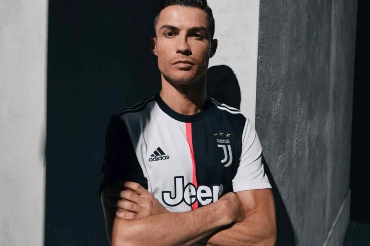 [[Ronaldu]] 960-cı qolunu vurdu, komandası qalib gəldi