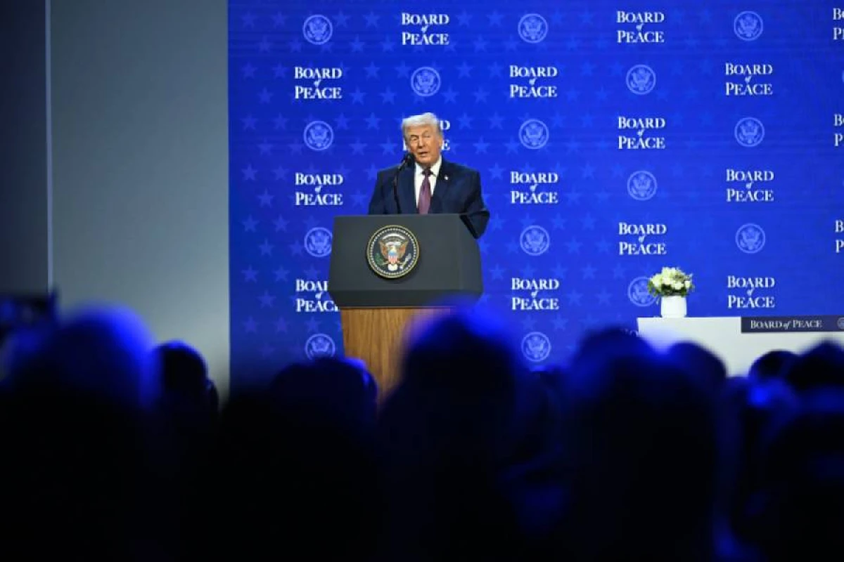 [[Tramp:]] "Sülh Şurası" BMT ilə birlikdə işləyəcək"