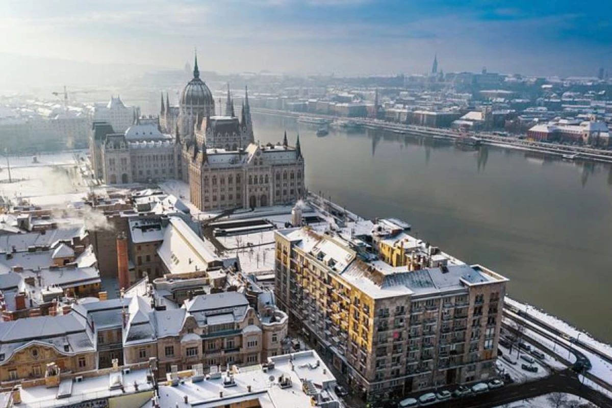 [[Macarıstan XİN]] Ukrayna səfirini çağırdı