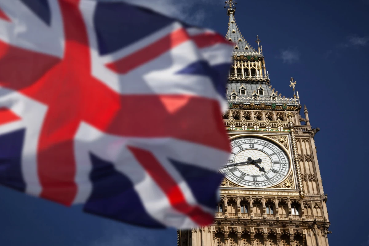 [[Britaniya]] Ukraynadakı hərbçilərin sayını artırdı