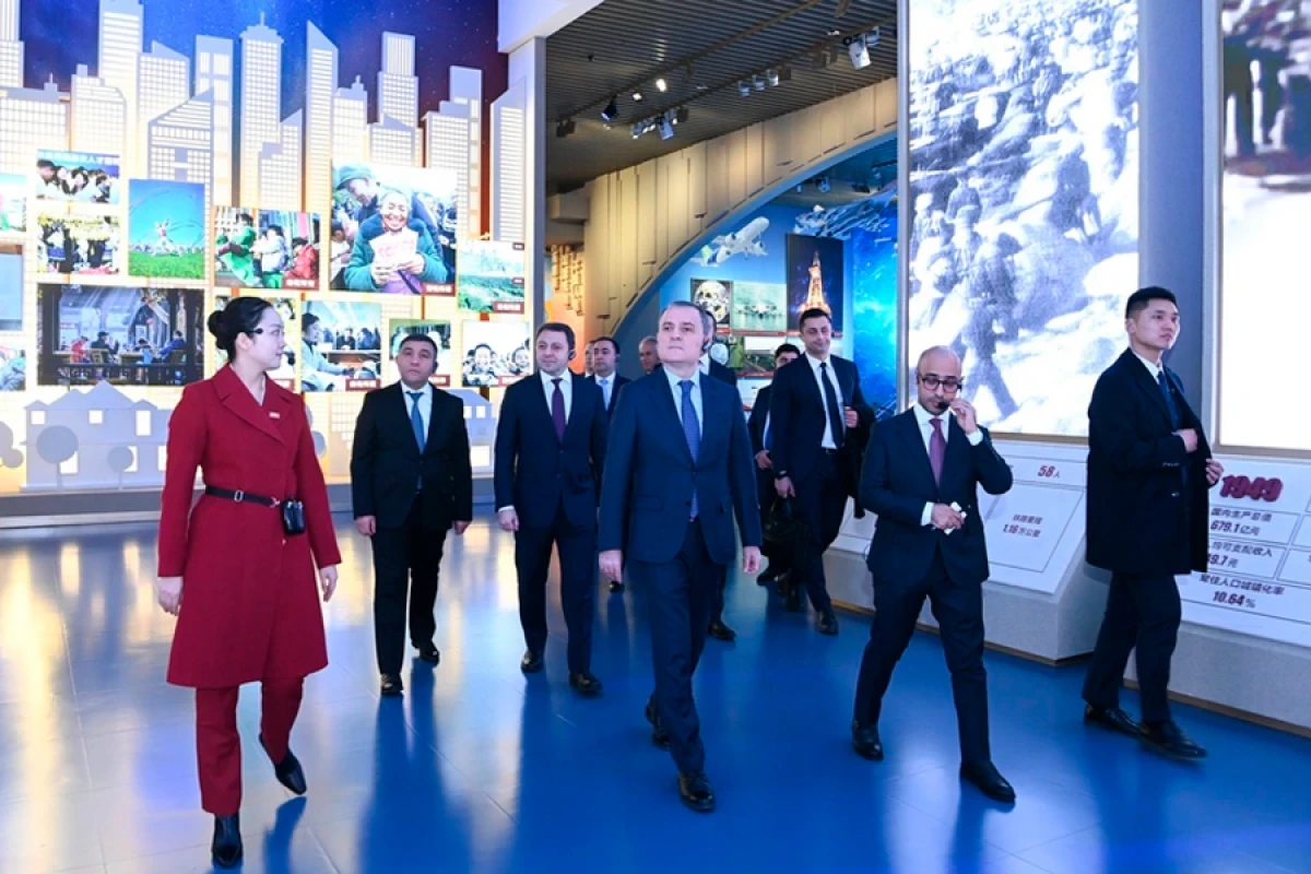 [[Ceyhun Bayramov]] Çin Kommunist Partiyasının Muzeyini ziyarət etdi