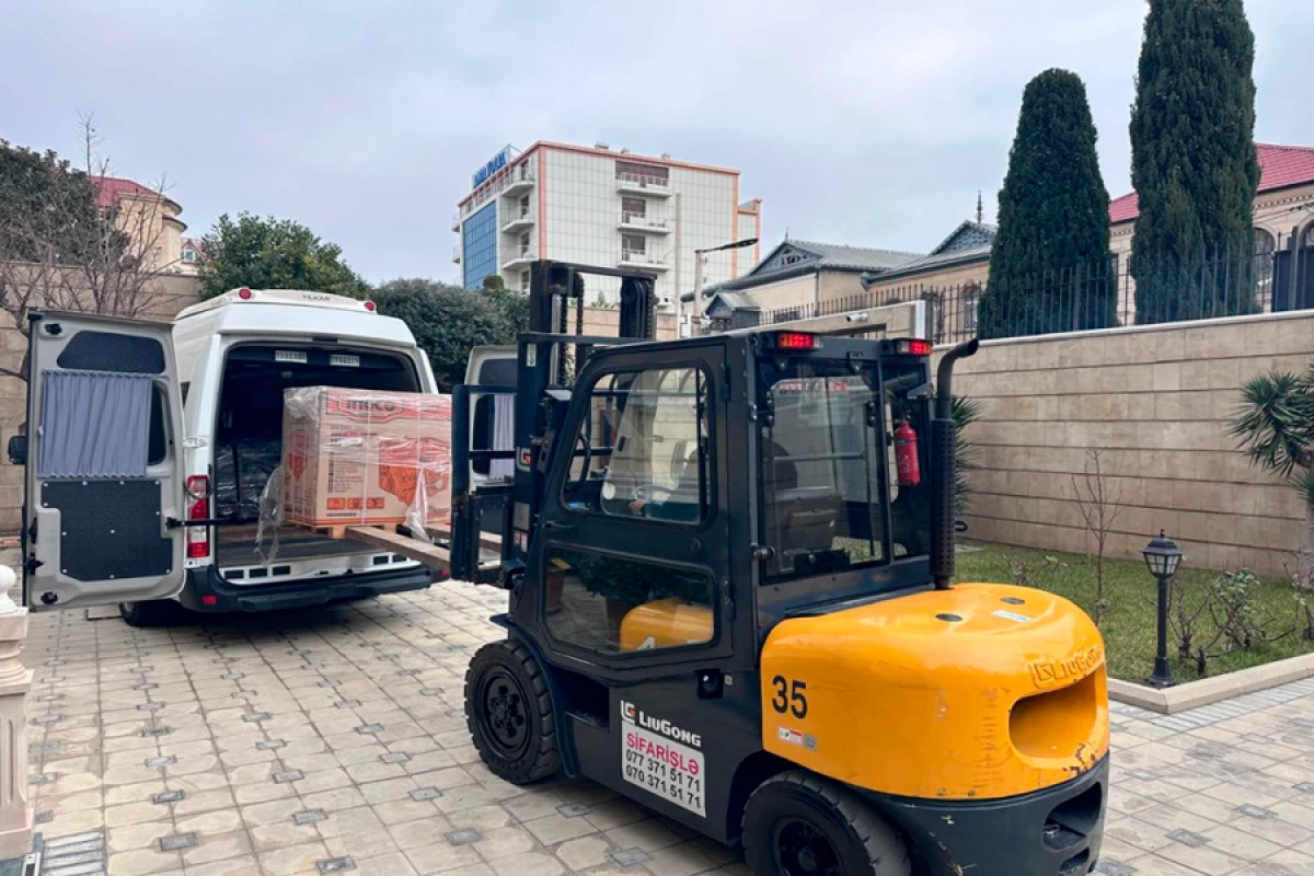 Azərbaycandan [[Ukraynaya humanitar yardım]] göndərildi