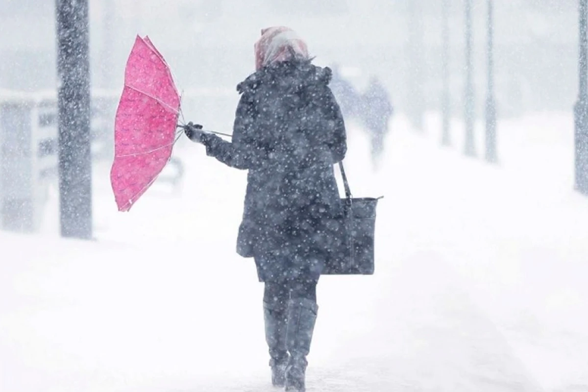 Azərbaycanda [[çovğun]] müşahidə edilir