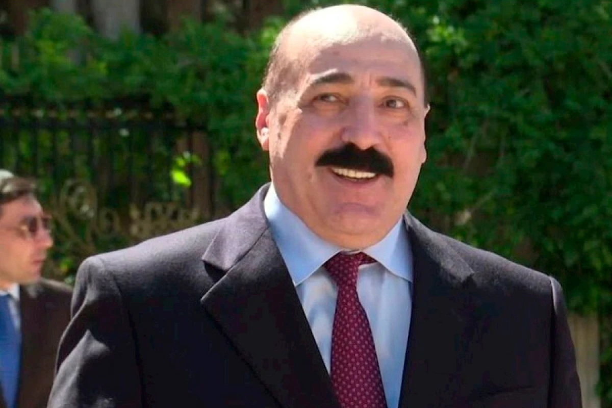 [[Şəmsi Səmədzadə və oğlu]] axtarışa verildi