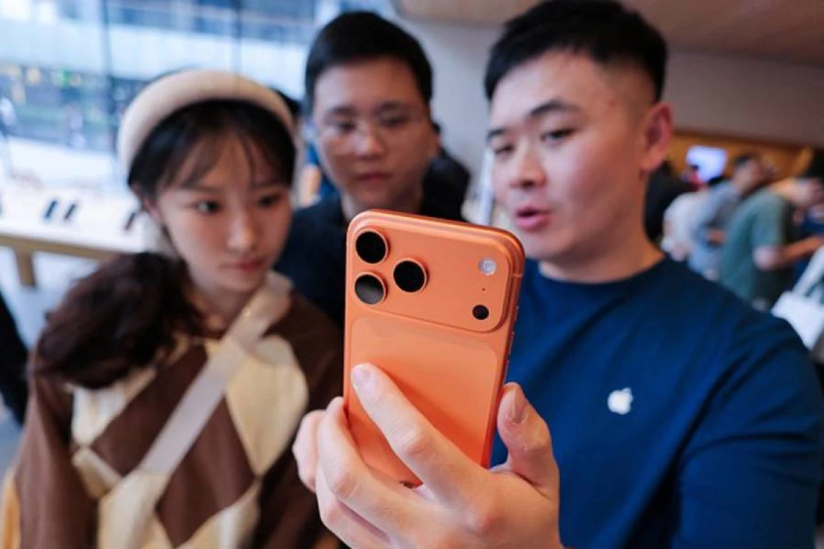 [["iPhone 17 Pro Max"]] batareya lideri oldu