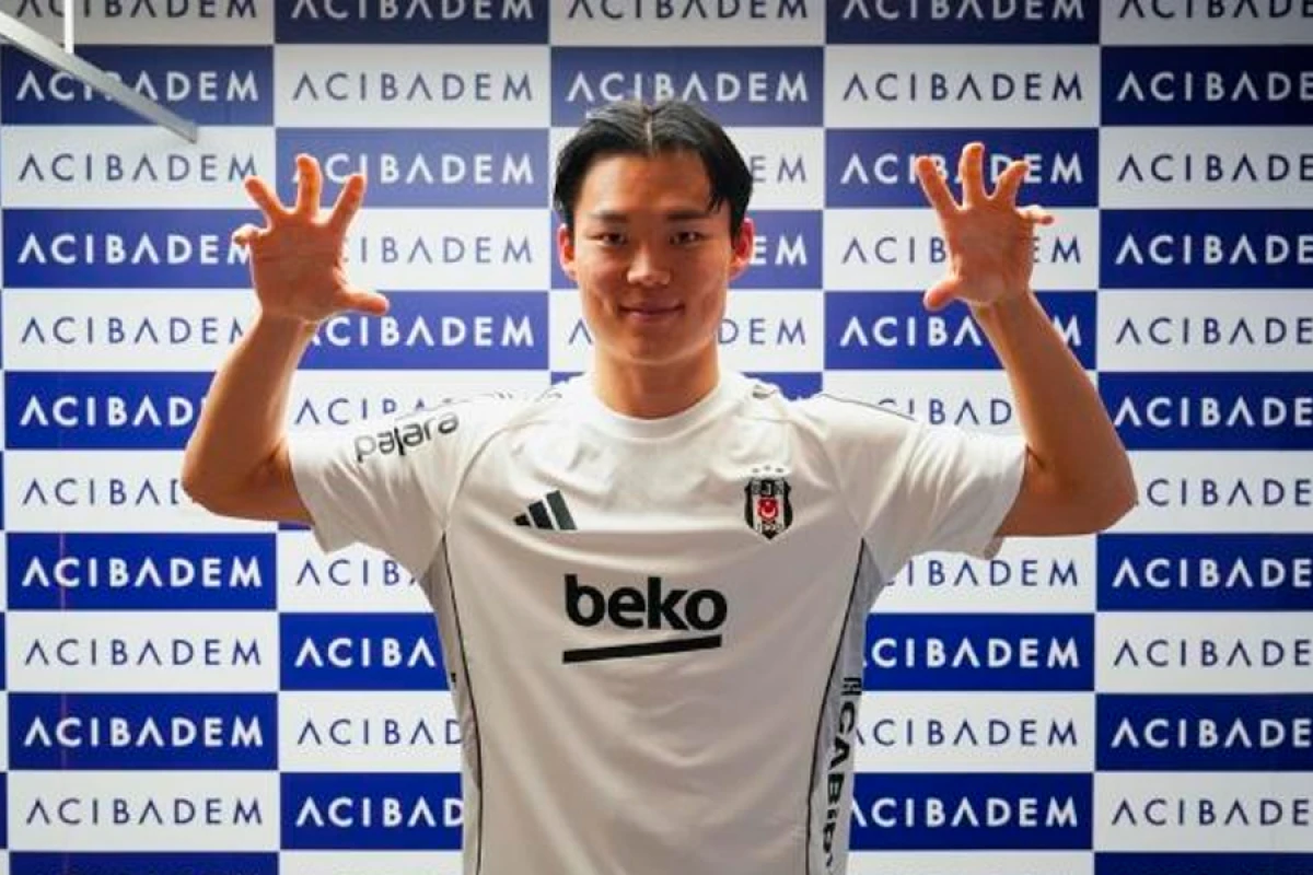 “Qara qartallar” hücumu gücləndirdi [[- yeni imza rəsmiləşdi]]