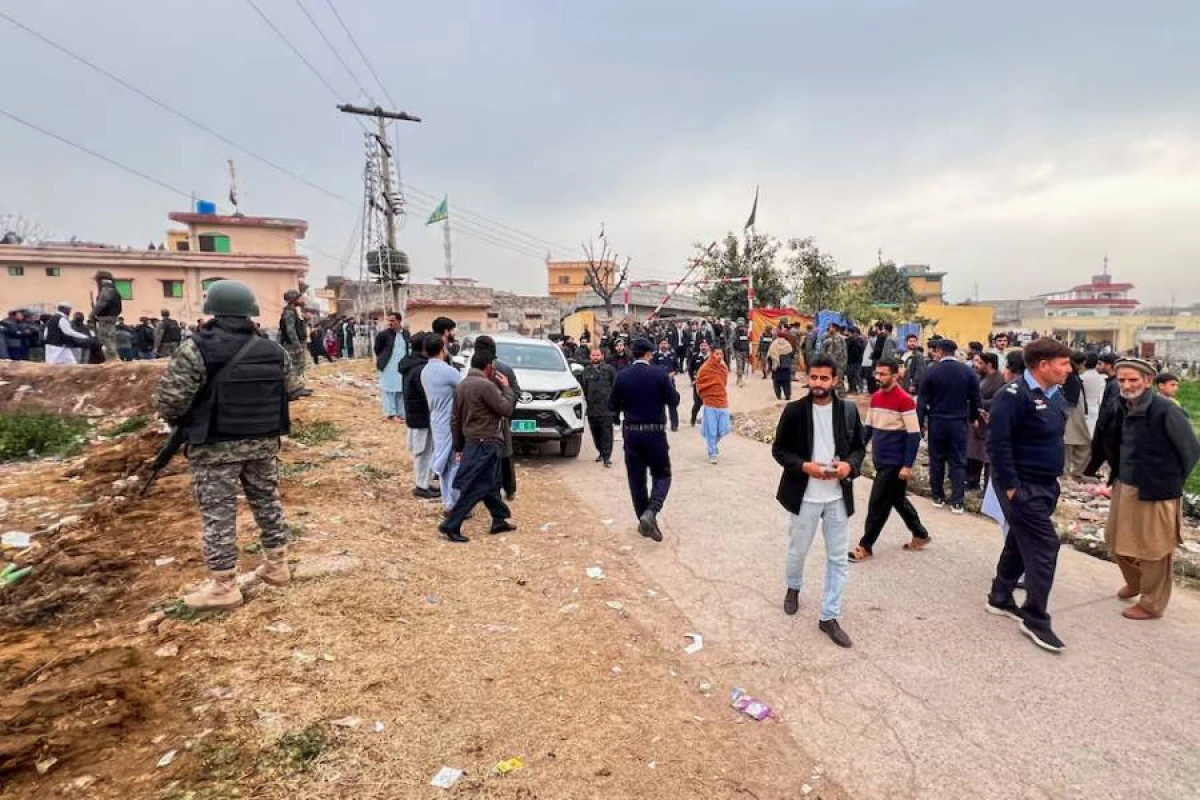 Pakistanda Məscidə komikadze hücumu: [[ölənlərin sayı 31-ə çatdı]]