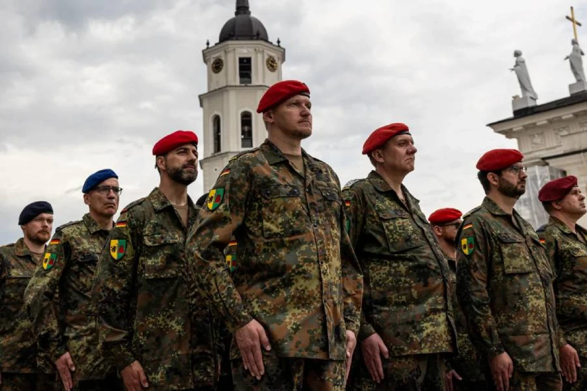 Almaniya Litvada [[daimi hərbi kontingent]] yerləşdirir