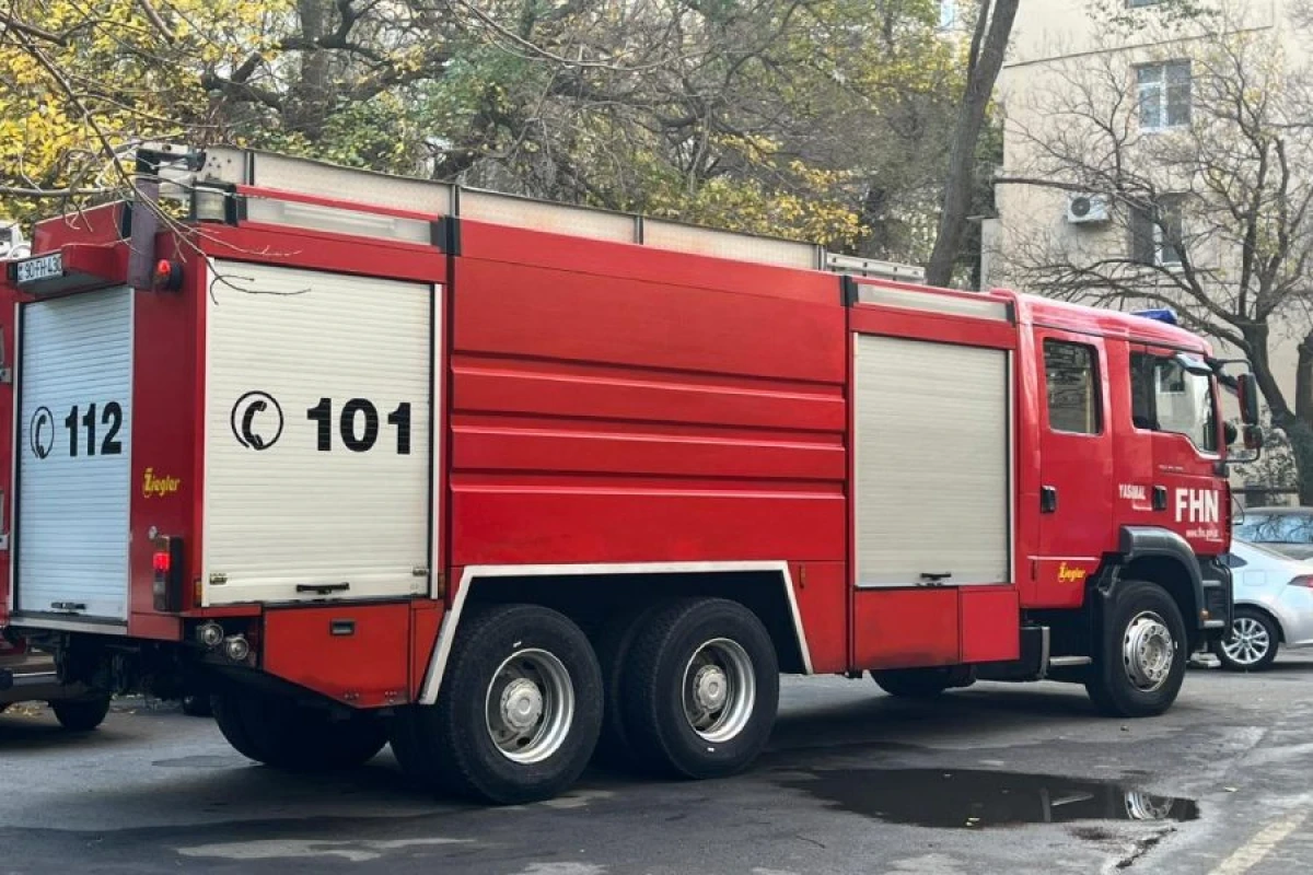 Bakıda mağazada [[yanğın oldu]]