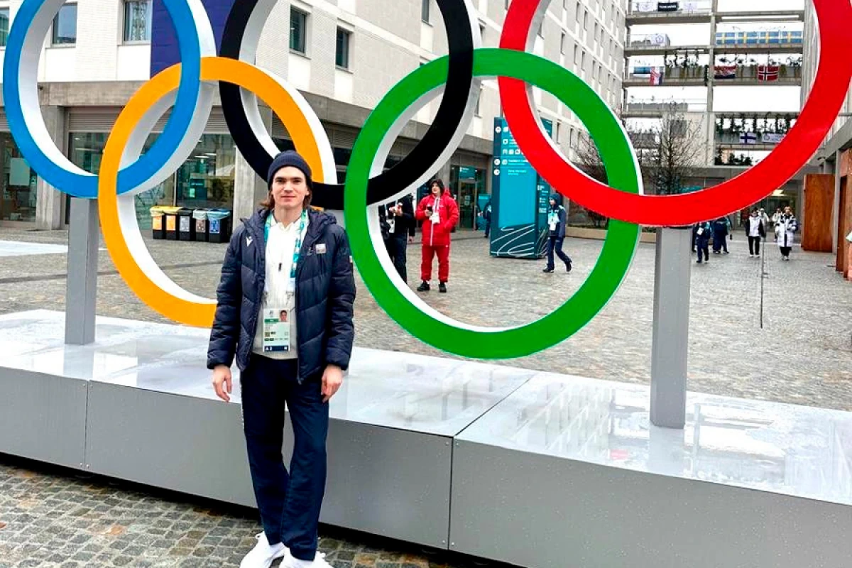 [[Olimpiadada həyəcanlı anlar:]] Litvintsev buz üzərinə çıxır