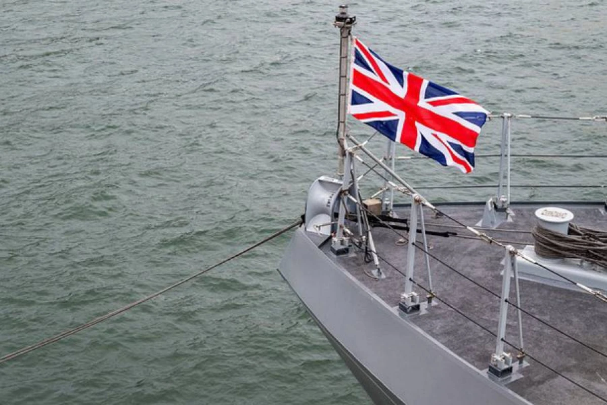 Britaniya Baltik və Qara dənizdə [[hərbi gərginliyi artırır]]