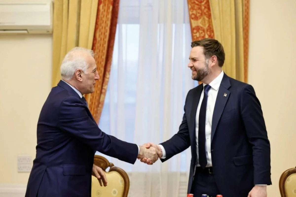 [[Ermənistan Prezidenti]] Cey Di Venslə görüşdü