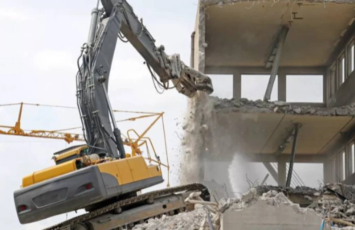 Bakıda bu ərazidə [[böyük söküntü]] başlayır