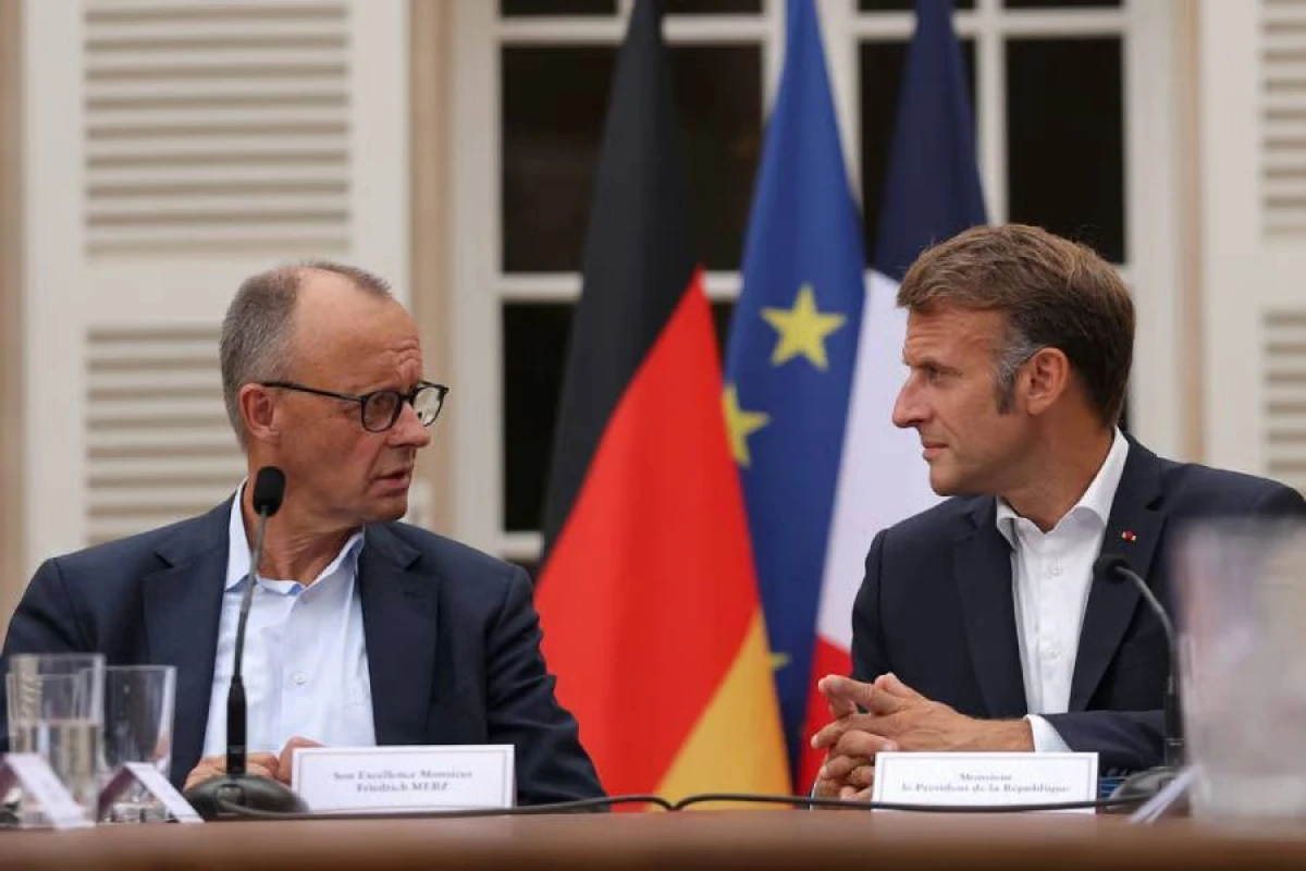 Merts Makronla [[Avropada nüvə çəkindirməsi]] məsələsini müzakirə edir