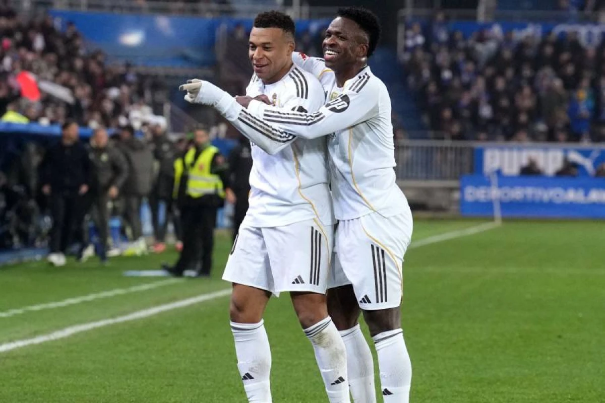 [[Çempionlar Liqası öncəsi jest:]] ulduzlar komanda hesabını ödədilər