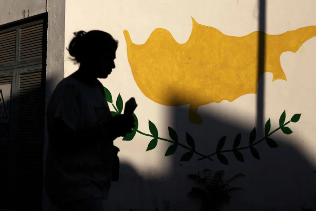 Kipr Trampın “Sülh Şurası”nda [[müşahidəçi olacaq]]