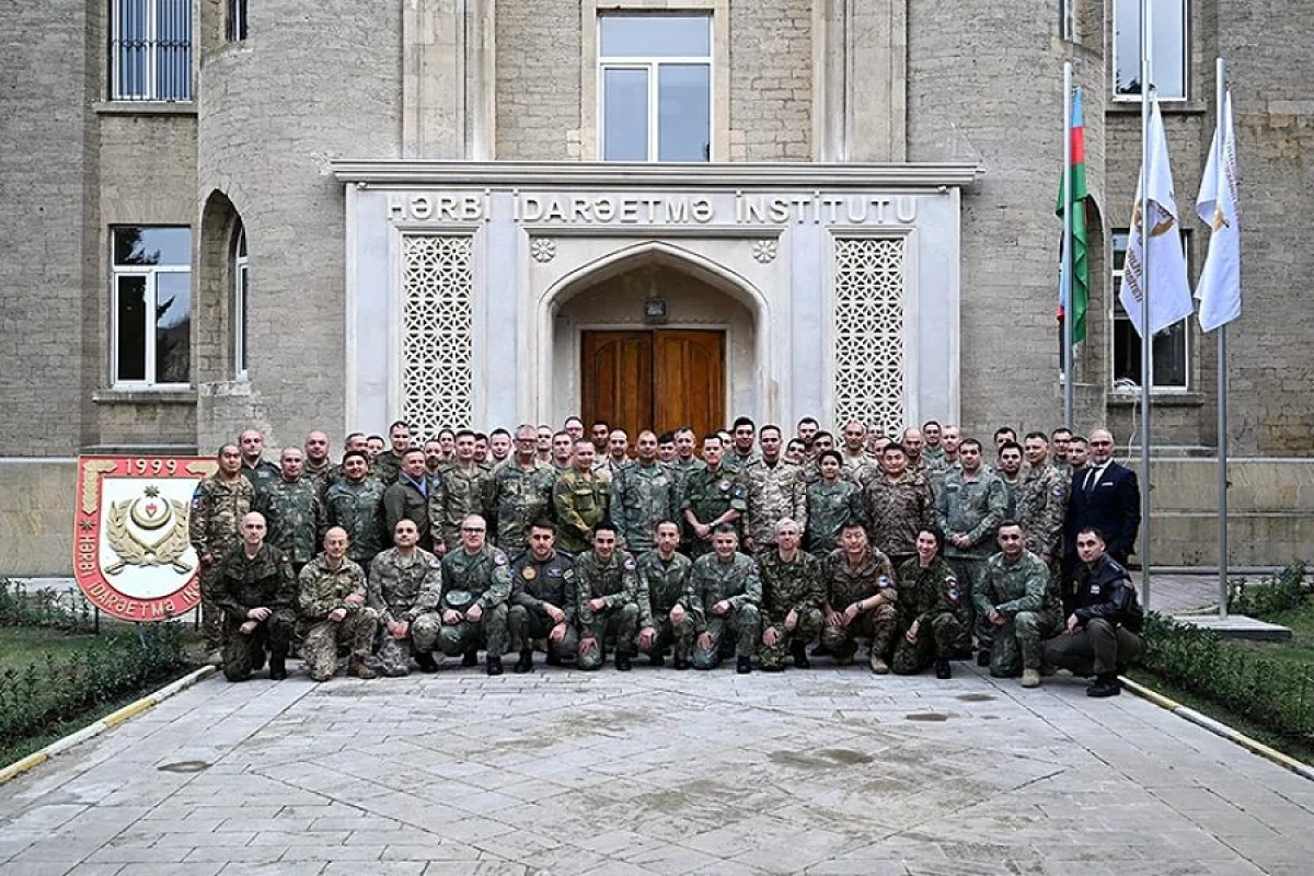 Müdafiə Nazirliyinin mütəxəssisləri NATO təliminin mərhələləri barədə [[məlumatlandırıldı]]