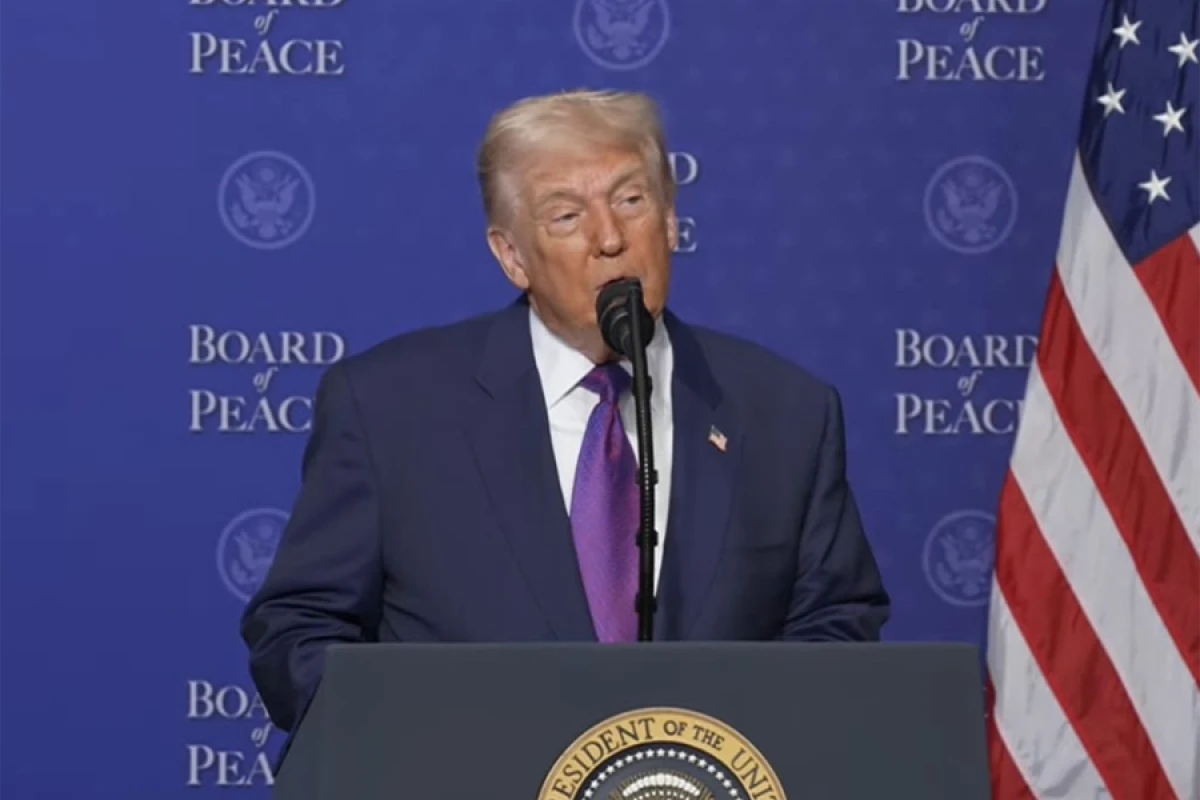 [[Tramp:]] Biz, həqiqətən yaxşı iş görürük