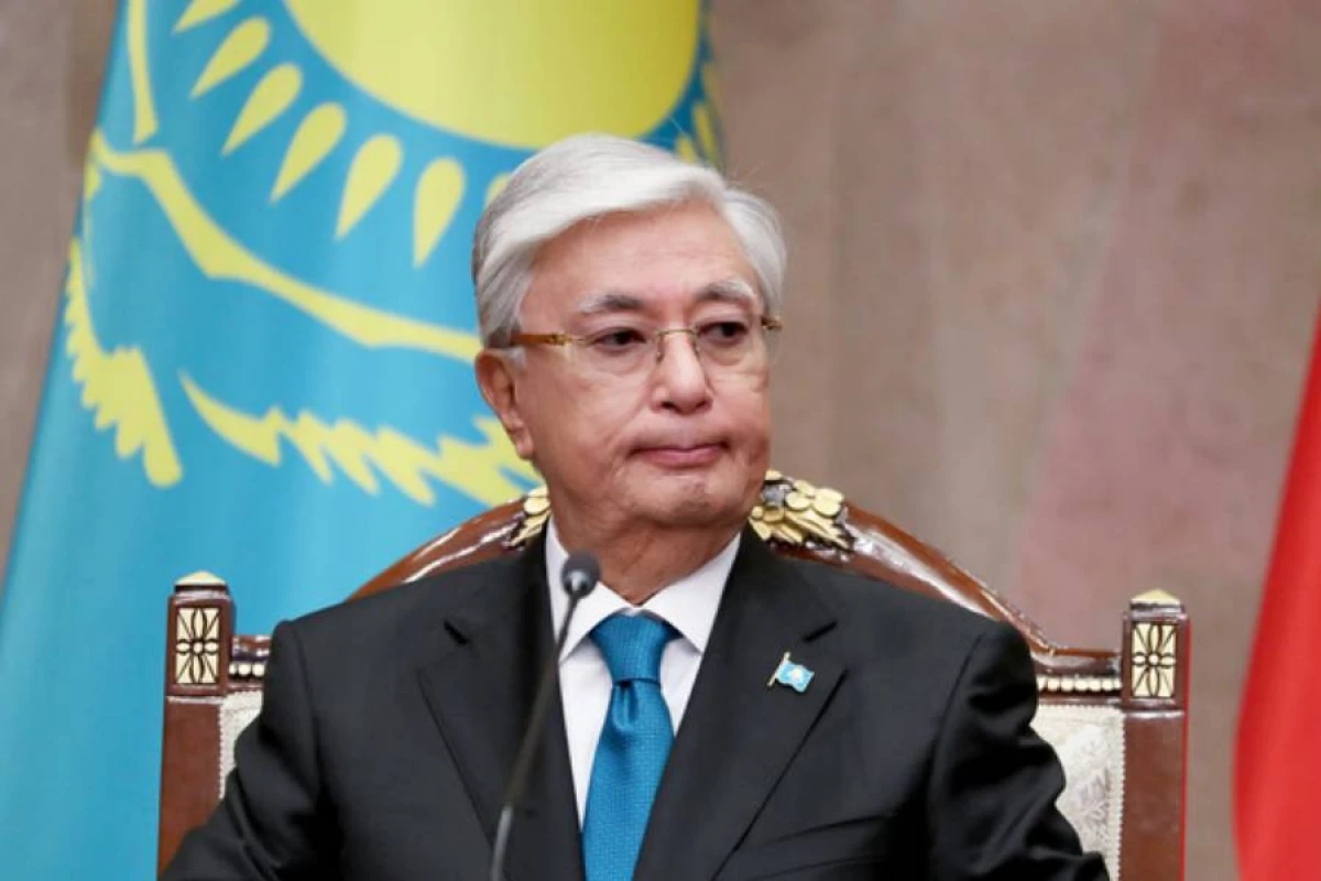 Tokayev [[Trampın adına xüsusi mükafat]] təklif etdi