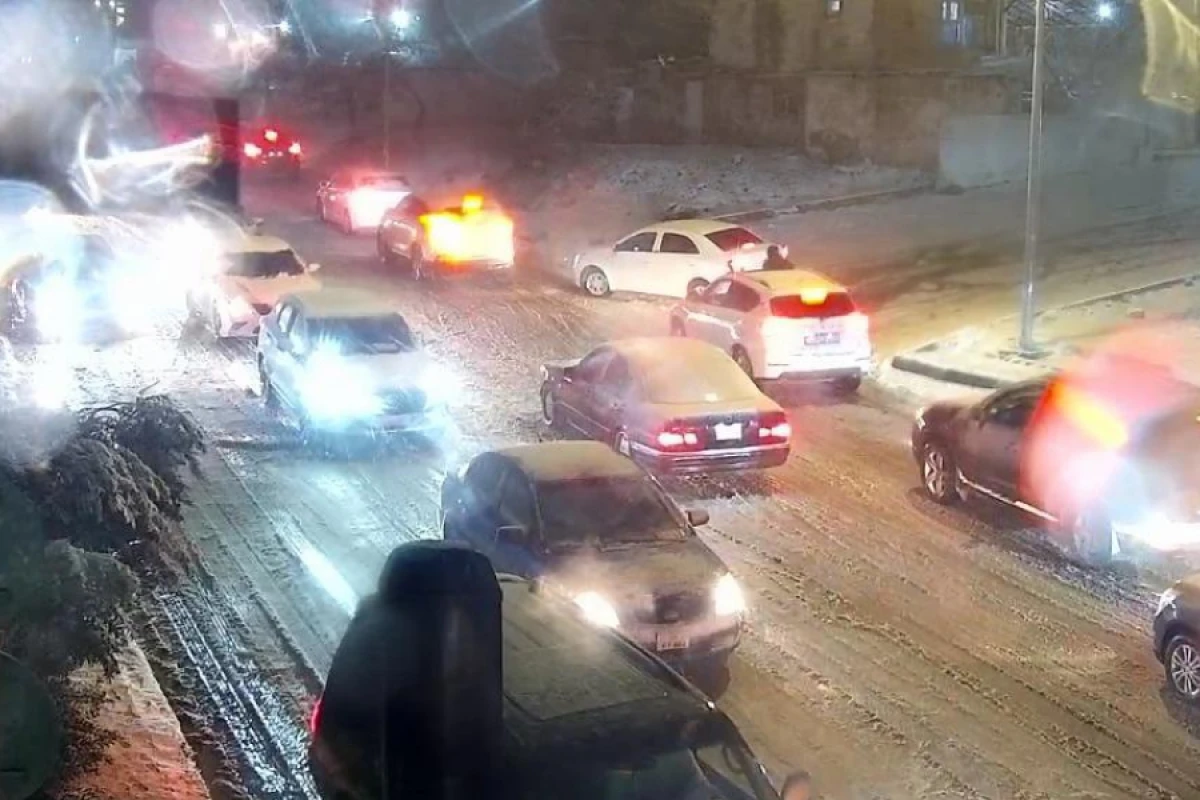 Sürücülərin nəzərinə! - [[Bu yollar bağlanır]]