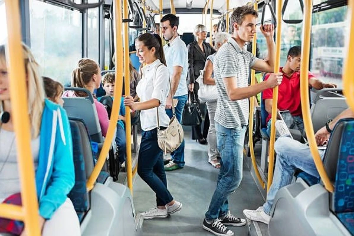 Sərnişindaşıma [[7%-ə yaxın]] artdı