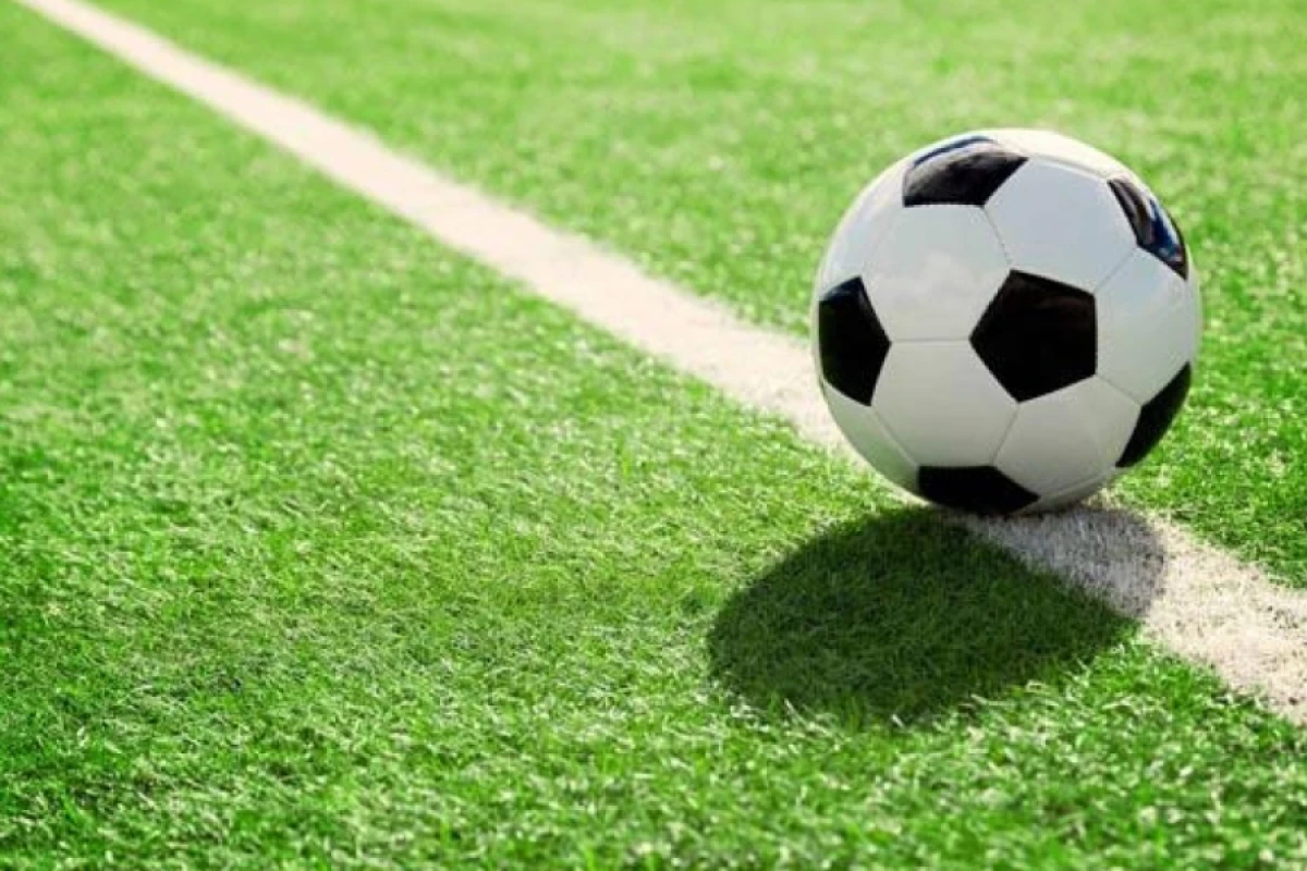 [[Gəncədə tələbə]] futbol oynayarkən öldü