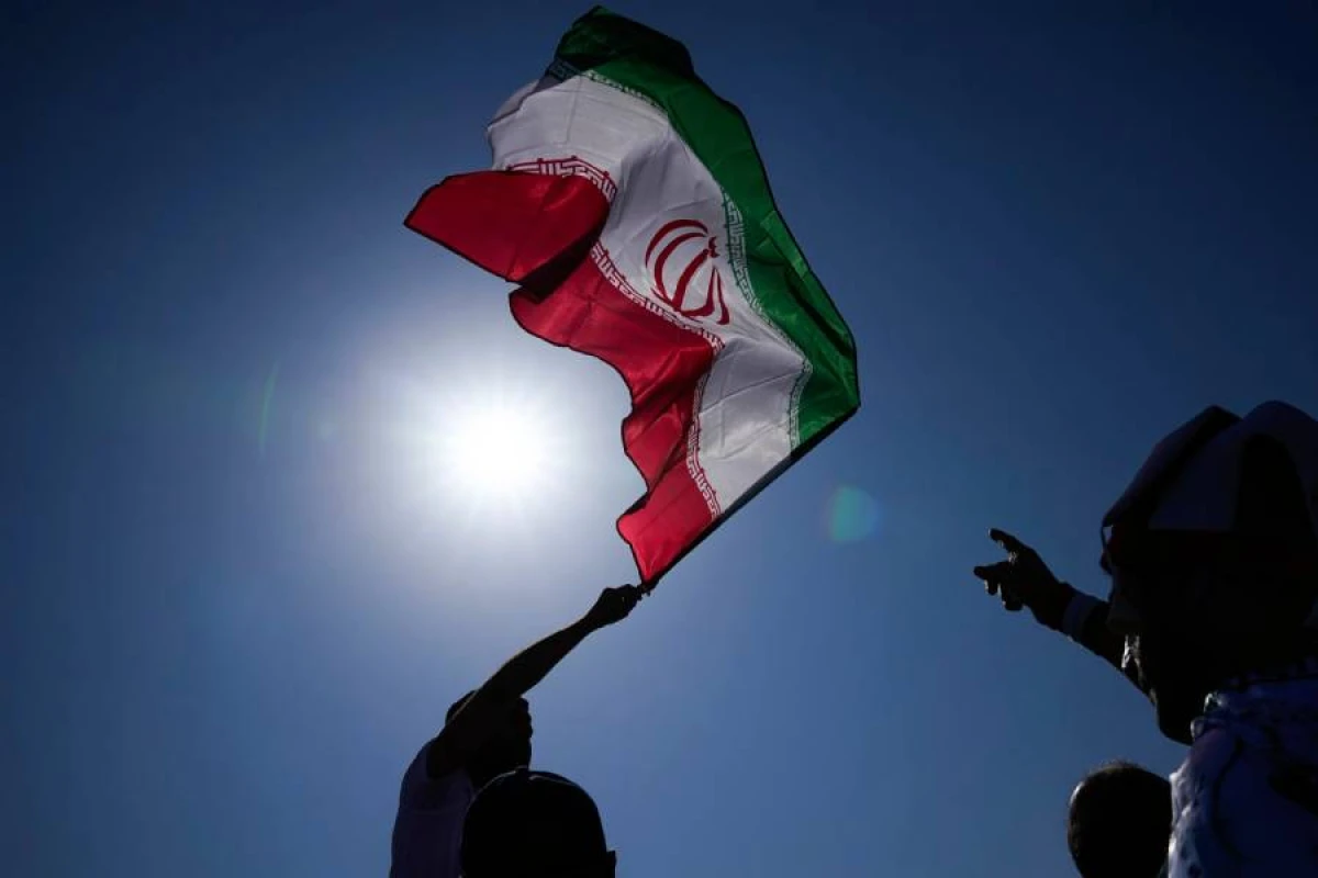 KİV: [[İranın zənginləşdirilmiş uranı ölkədən çıxarmaq planı yoxdur]]