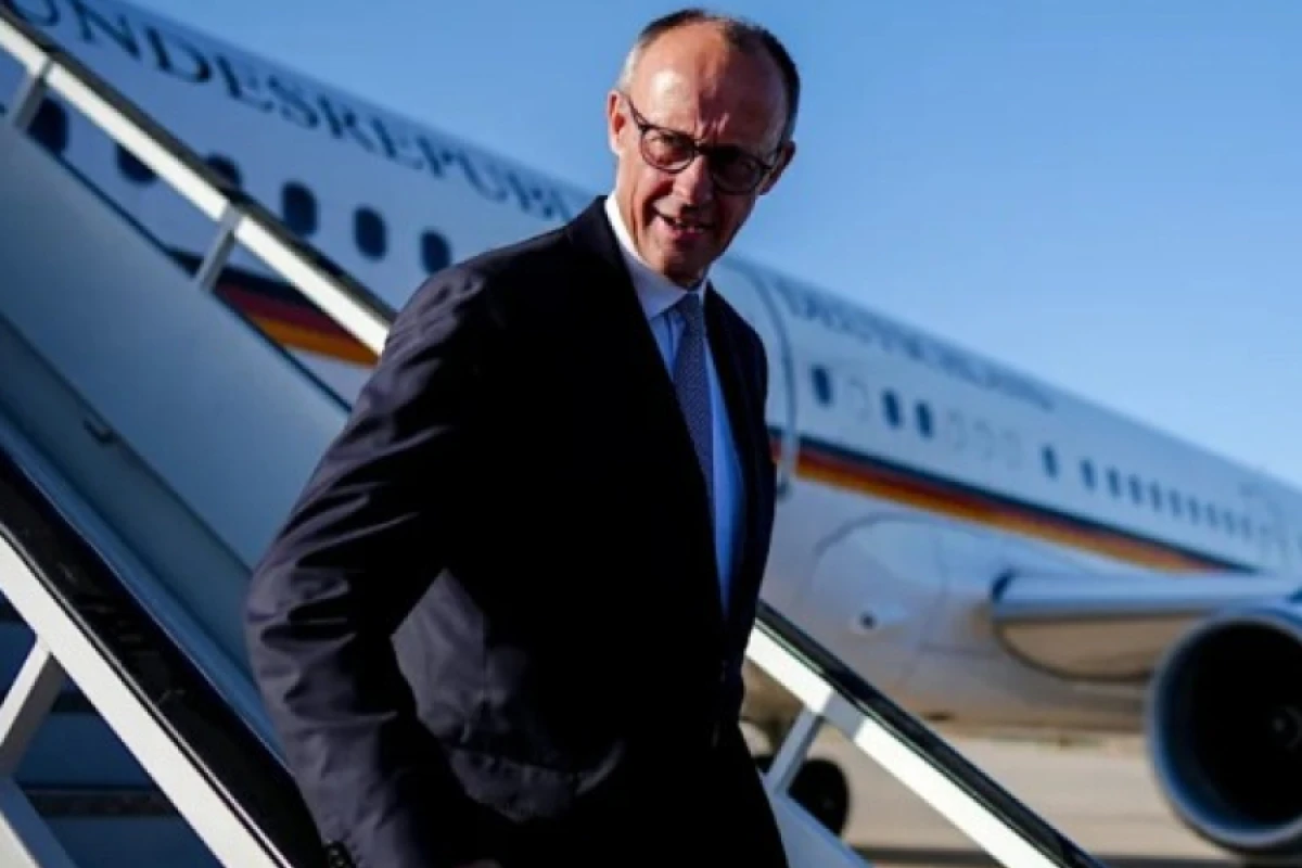 Merts rüsumları müzakirə etmək üçün [[Vaşinqtona gedəcək]]