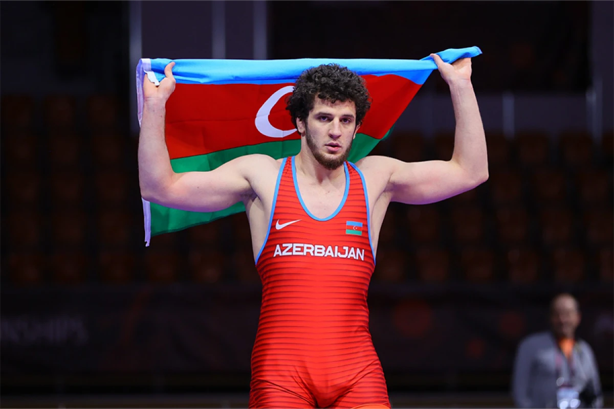 Belarusda qızıl sevinc [[– Abakarov zirvəyə qalxdı!]]