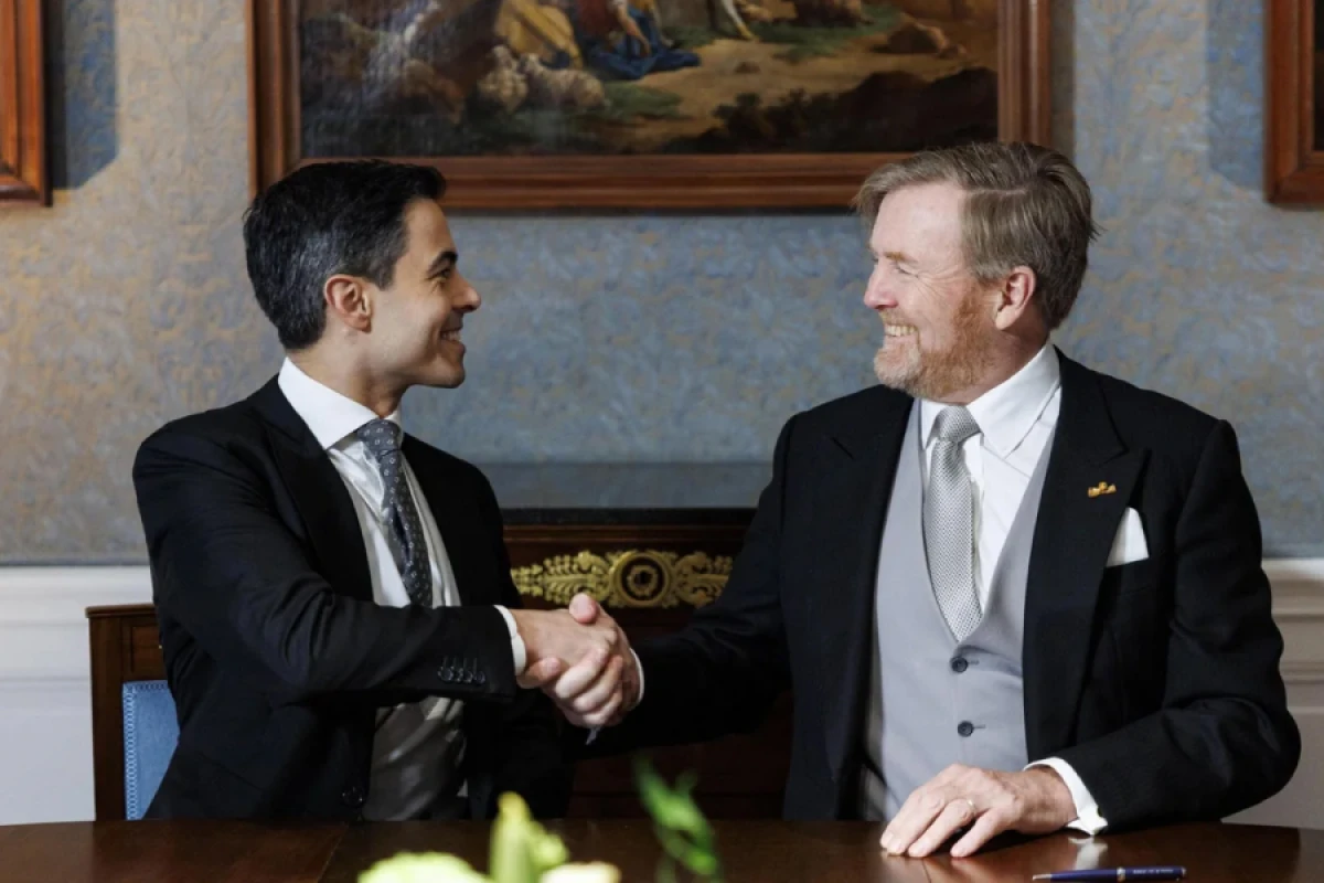 [[Niderlandda]] ən gənc baş nazir and içdi