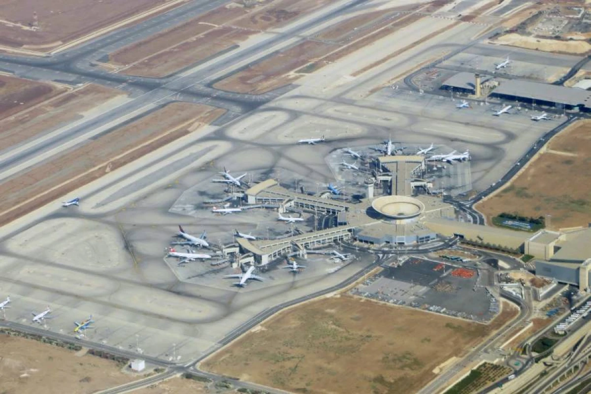 İsrailin əsas hava limanında [[ABŞ təyyarəsi]] aşkar edildi