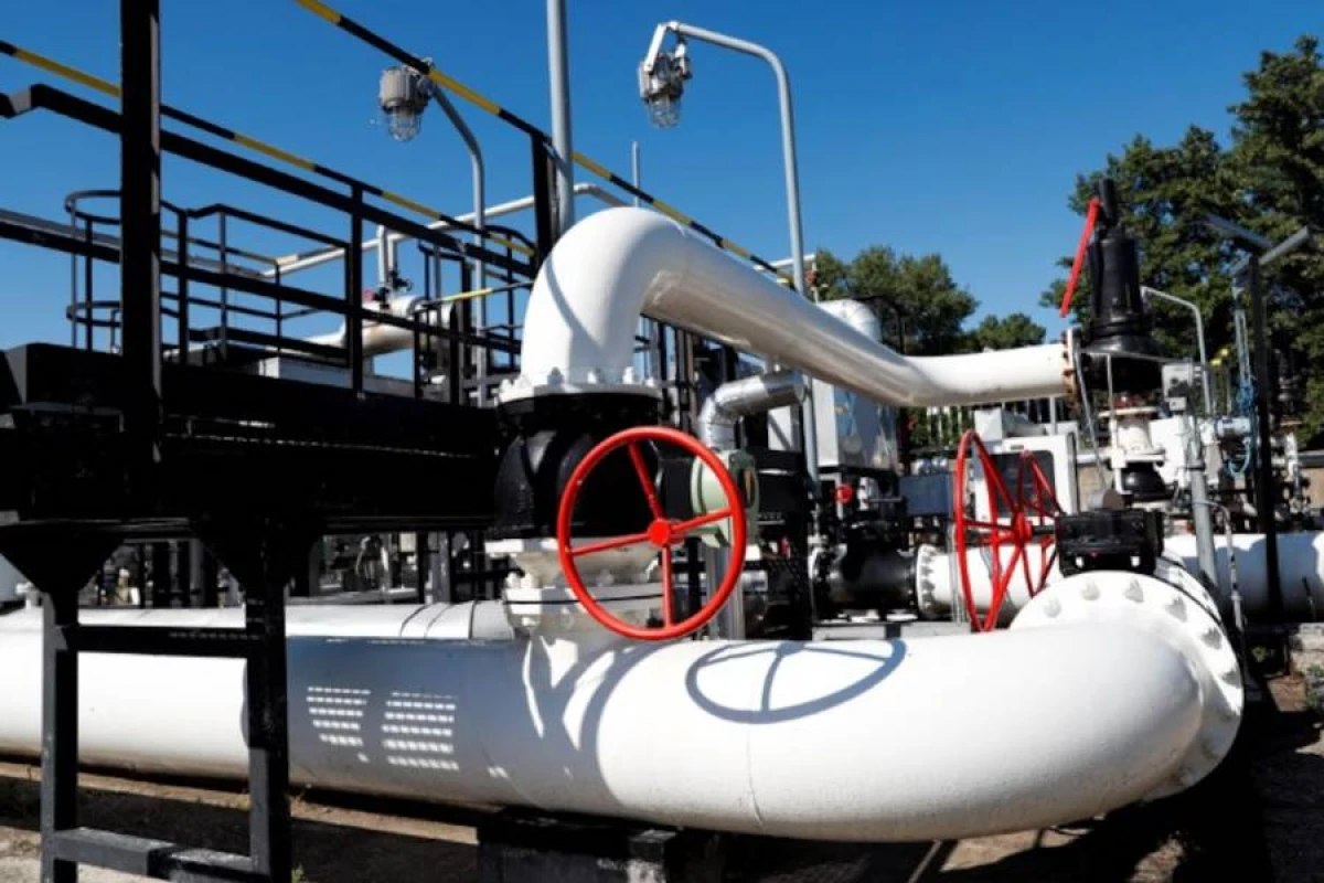 [[Britaniya "Drujba"nı]] sanksiyalardan azad etdi