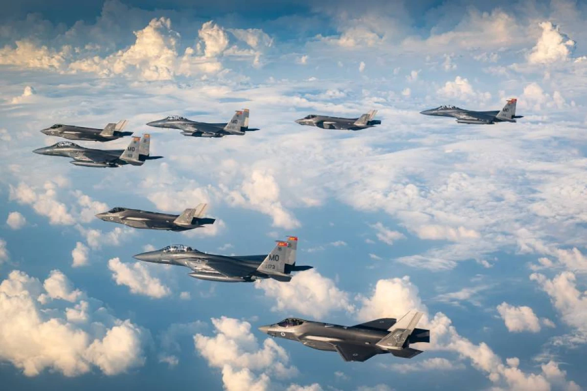 [[ABŞ İsrailə]] qırıcı təyyarələr yerləşdirir