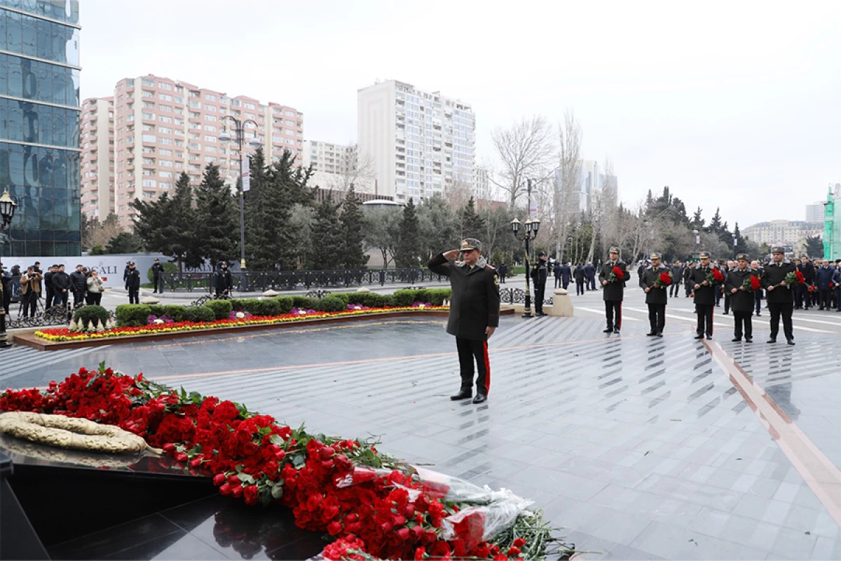 Dövlət Xidmətinin rəhbərliyi [[Xocalı soyqırımı abidəsini]] ziyarət etdi