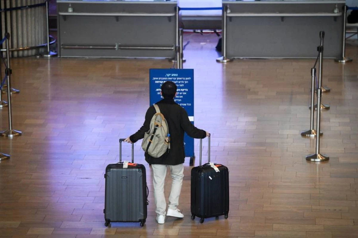 Britaniya İsrailə [[lazımsız səyahətlərdən çəkinməyi]] tövsiyə etdi