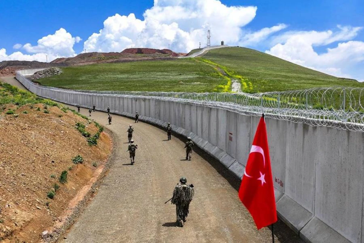 Türkiyə insanların sərhədi keçməsi ilə bağlı [[iddiaları təkzib etdi]]