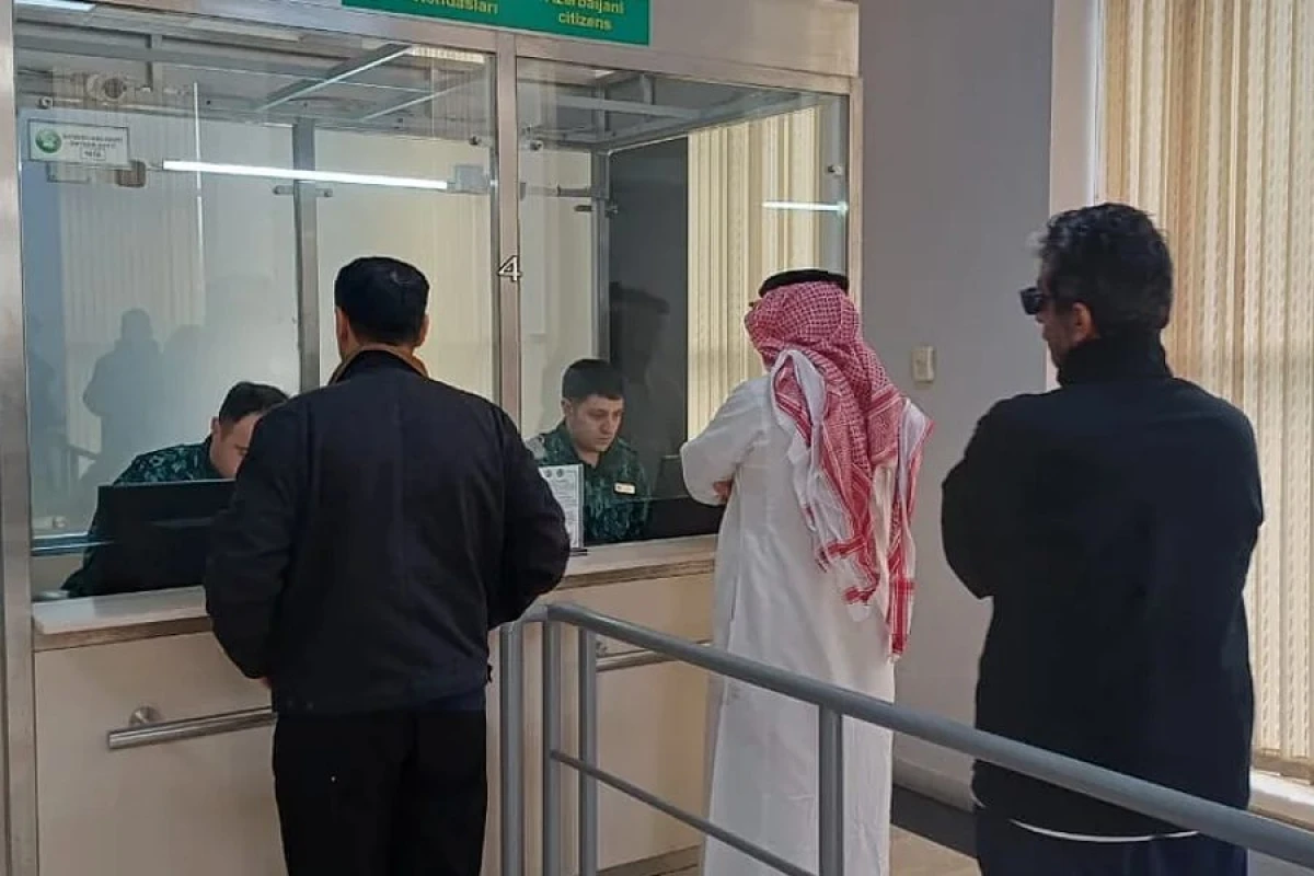 İrandan Azərbaycana vətəndaşlar və diplomatlar təxliyə edildi [[- YENİLƏNDİ]]