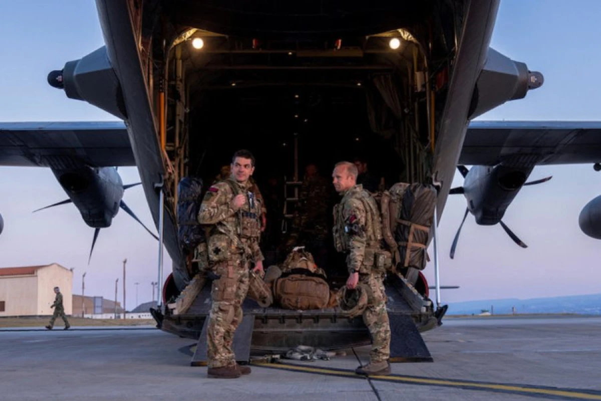 Britaniya hərbi bazalarında təhlükəsizlik tədbirlərini [[gücləndirdi]]