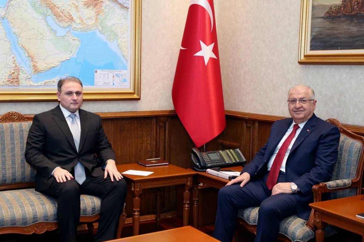 Yaşar Gülər [[Vüqar Mustafayevi]] qəbul etdi