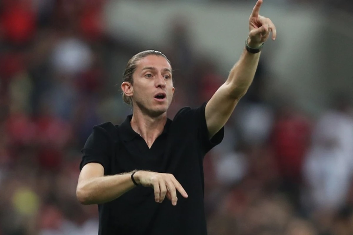 Möhtəşəm hesab, sərt qərar [[- Filipe Luis postundan getdi]]