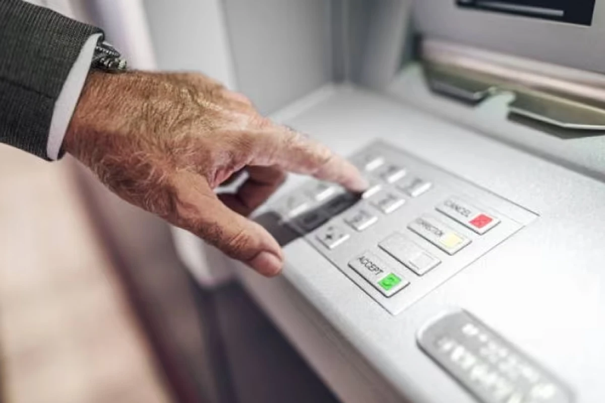 Bu şəxslərin maaşı [[ARTIRILDI - RƏSMİ]]