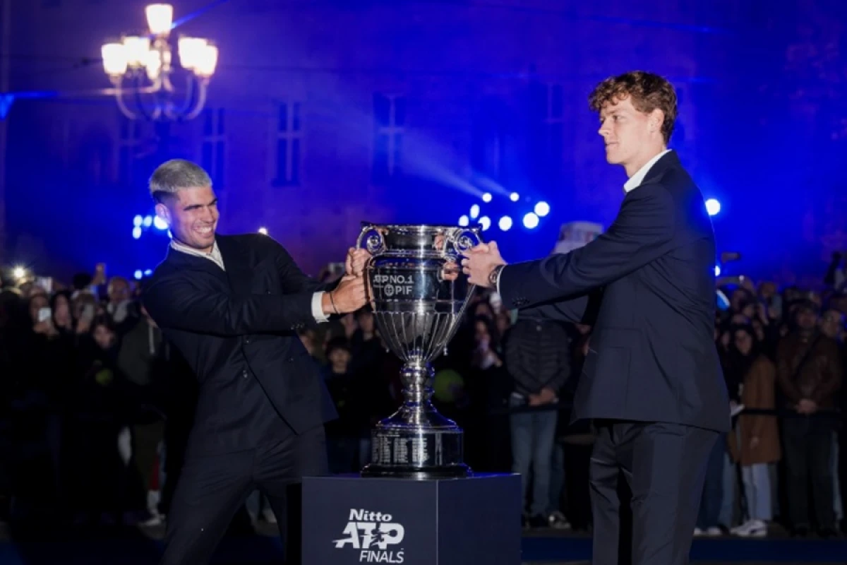 [[Madrid gecəsinə doğru:]] tennisçilər nüfuzlu mükafata iddialıdır