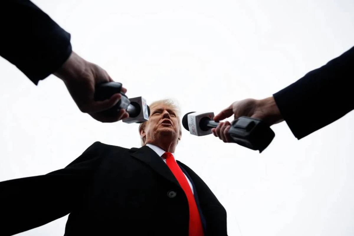 [[Tramp:]] “İranın raket sistemləri tükənir”