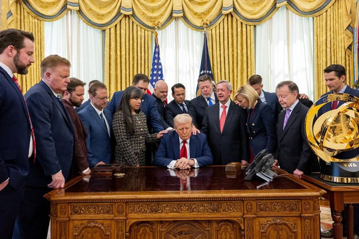 Tramp üçün dua edildi [[- VİDEO]]