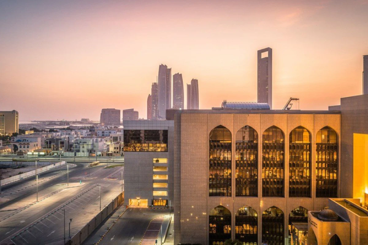 [[BƏƏ Mərkəzi Bankı:]] "Bank sektoru sabit və dayanıqlıdır"