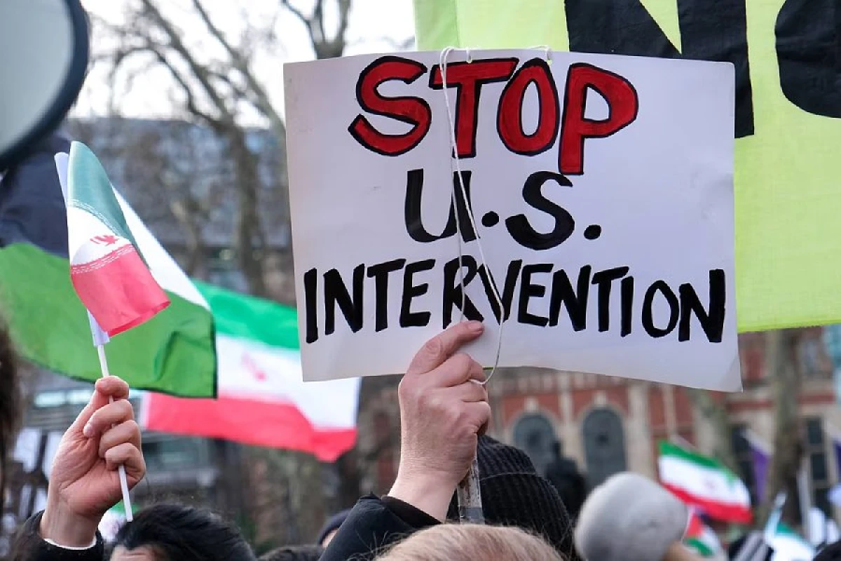 Londonda ABŞ və İsrailə qarşı [[etiraz aksiyası keçirildi]]